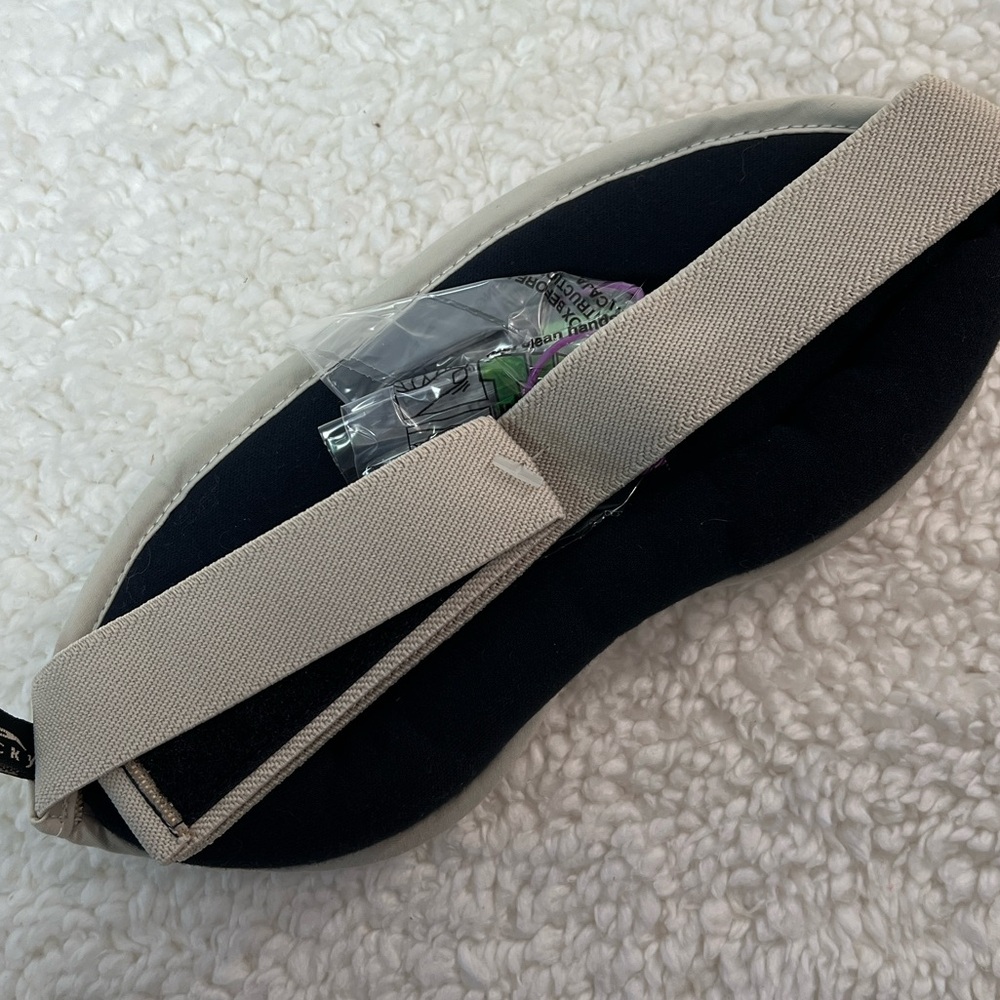 Bucky Shades Sleep Mask in Metallic Sage - Picture 6 of 9